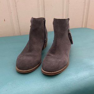 Blondo Waterproof Gray Bootie - Excellent Condition